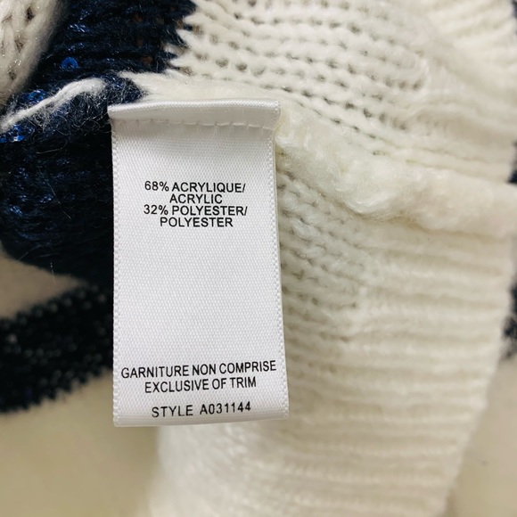 White&dark blue sequined knit sweater 💙🤍 - Picture 7 of 12